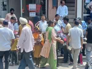 इस मौके पर छोले कुलचे का लंगर भी लगाया गया