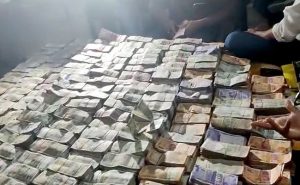 ड्रग इंस्पेक्टर शीशन मित्तलके 24 बैंक खातों में 6.19 करोड़ मिले