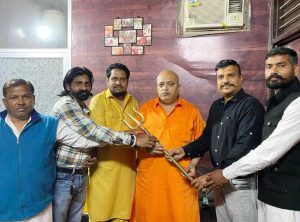 अमित अरोरा (लॉयन) और साथी शिवसैनिक